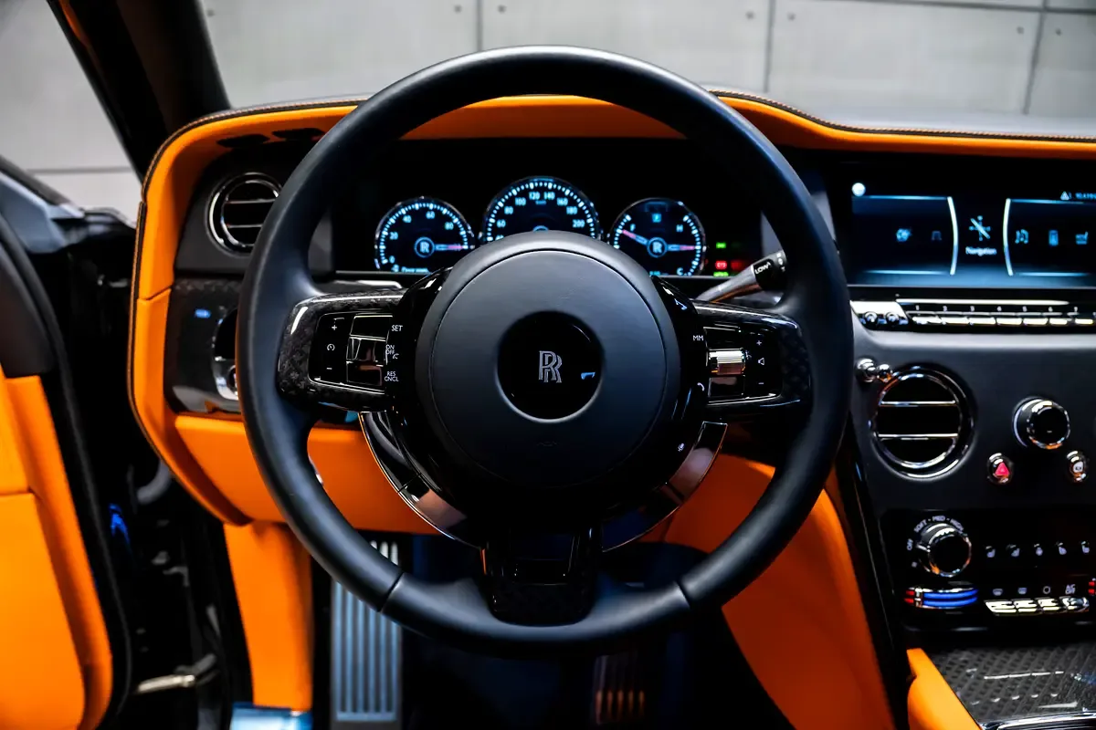 Rolls-Royce Cullinan 6.7 AT AWD (571 hp) - 13