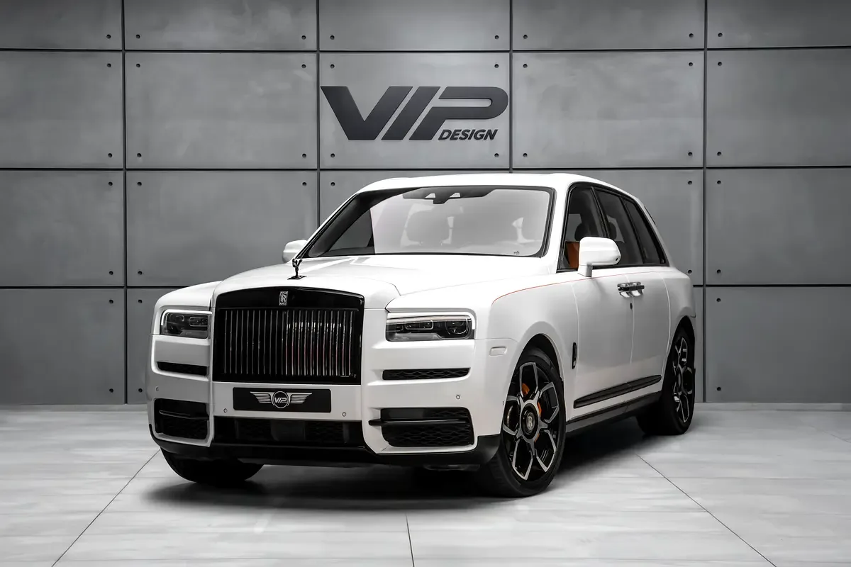 Rolls-Royce Cullinan 6.7 AT AWD (571 hp)
