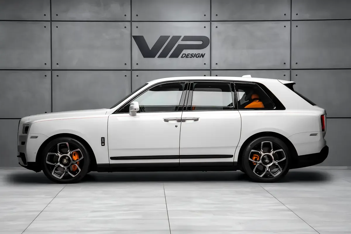 Rolls-Royce Cullinan 6.7 AT AWD (571 hp) - 3