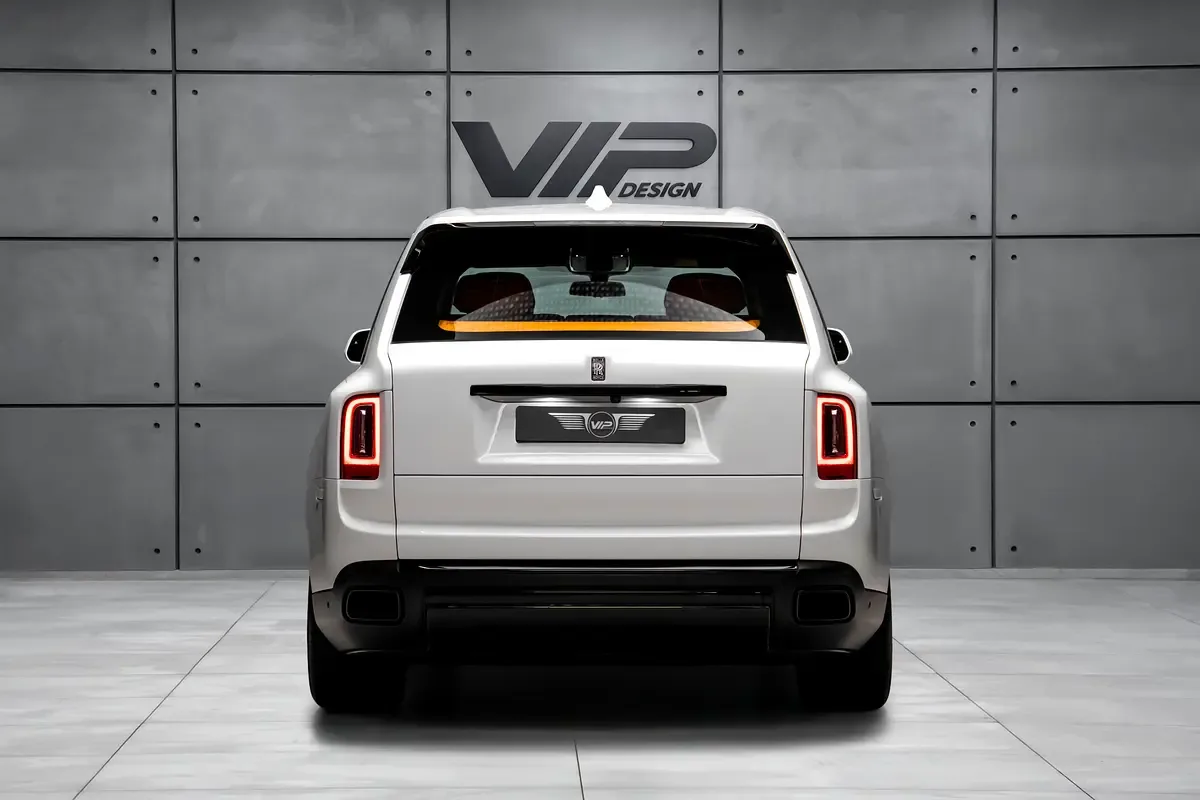 Rolls-Royce Cullinan 6.7 AT AWD (571 hp) - 6