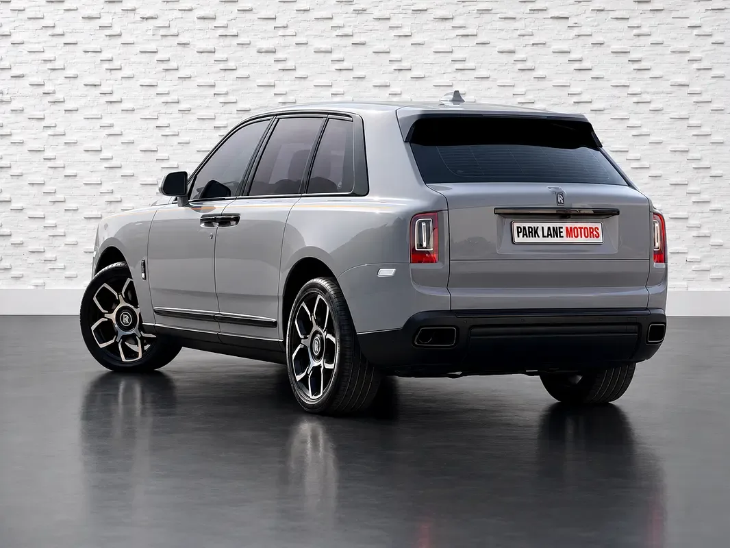 Rolls-Royce Cullinan 6.7 AT AWD (571 hp) - 2