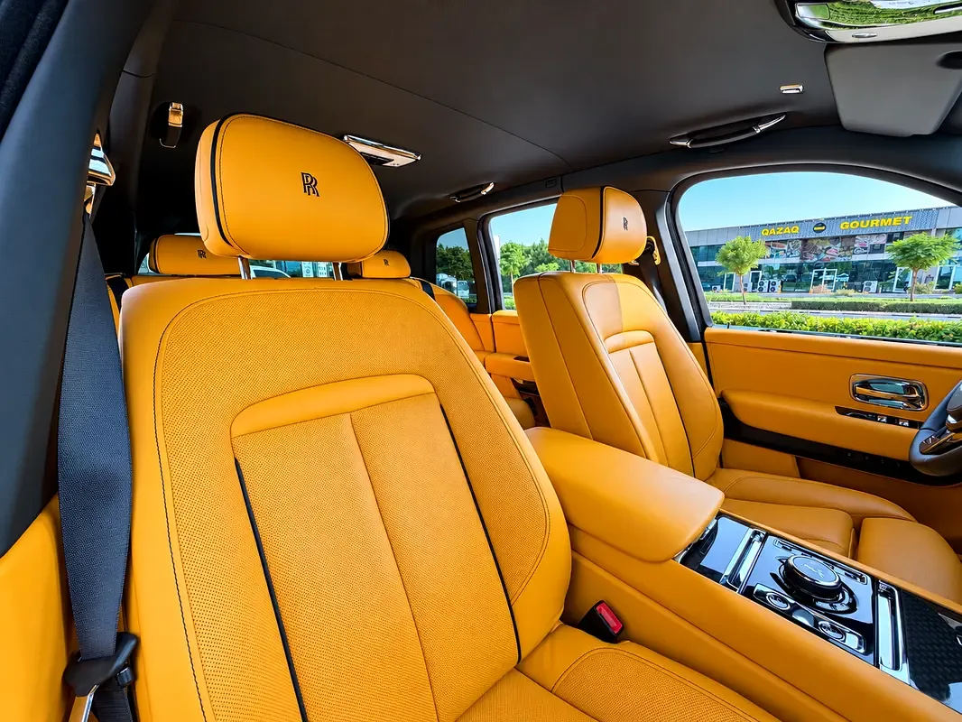 Rolls-Royce Cullinan 6.7 AT AWD (571 hp) - 8