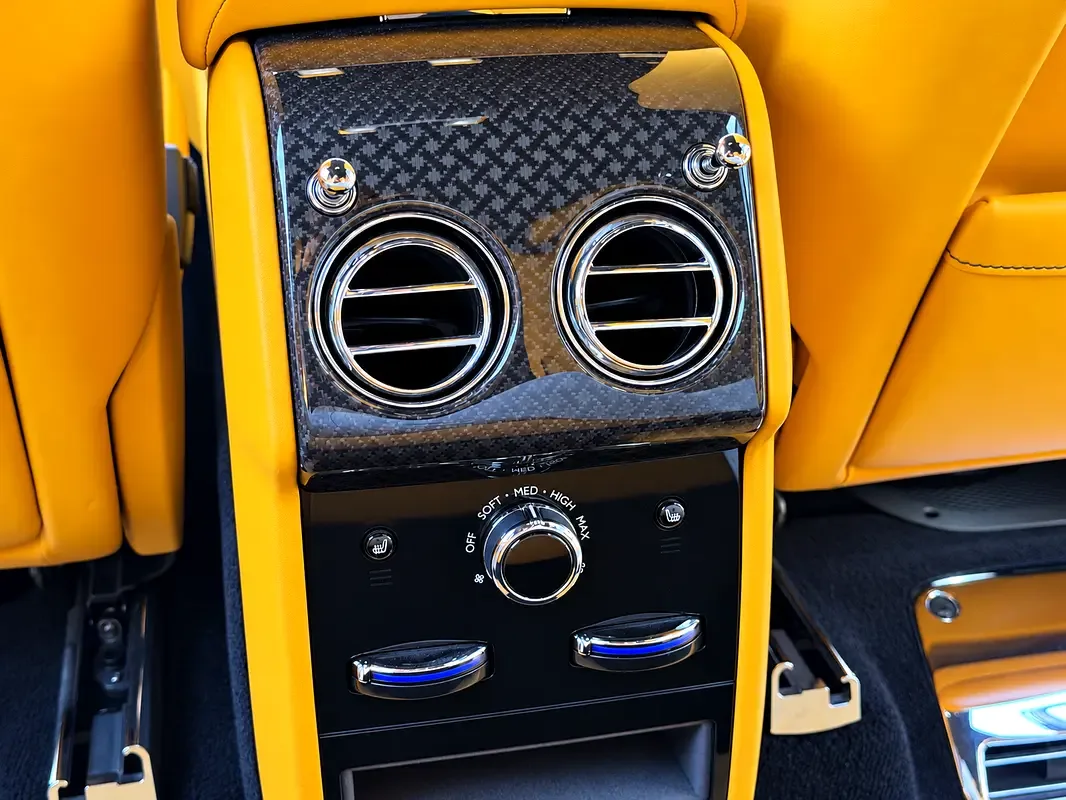 Rolls-Royce Cullinan 6.7 AT AWD (571 hp) - 19