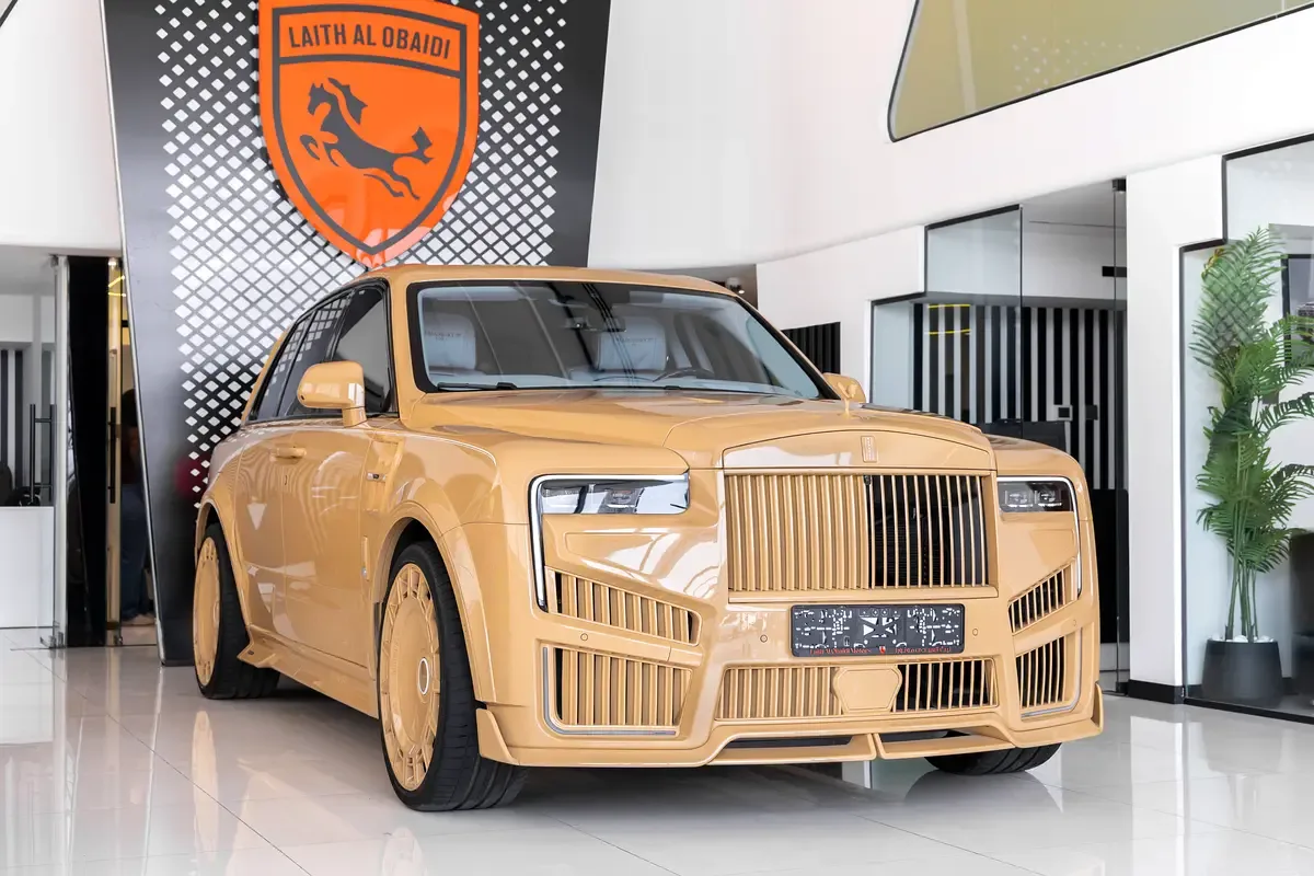 Rolls-Royce Cullinan 6.8 AT 4WD (571 hp)