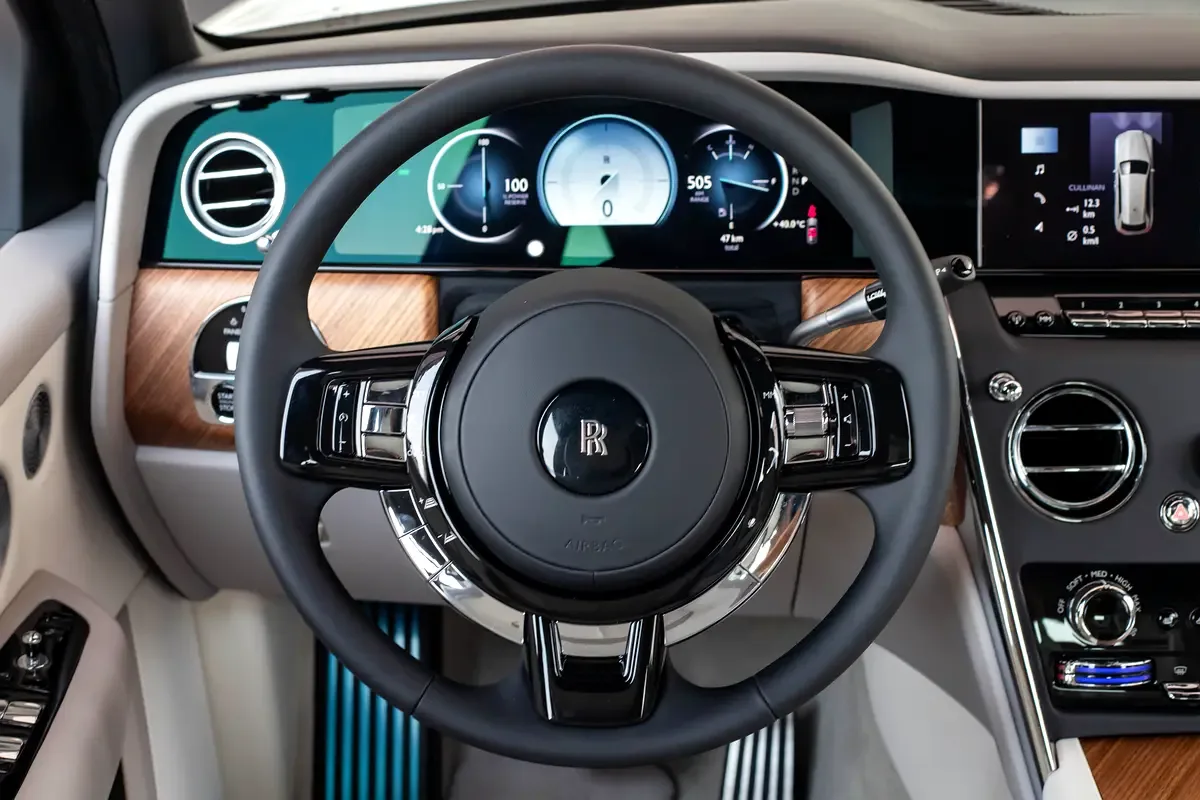 Rolls-Royce Cullinan 6.8 AT 4WD (571 حصان) - 11
