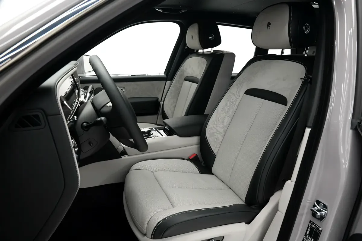 Rolls-Royce Cullinan 6.8 AT 4WD (571 hp) - 9