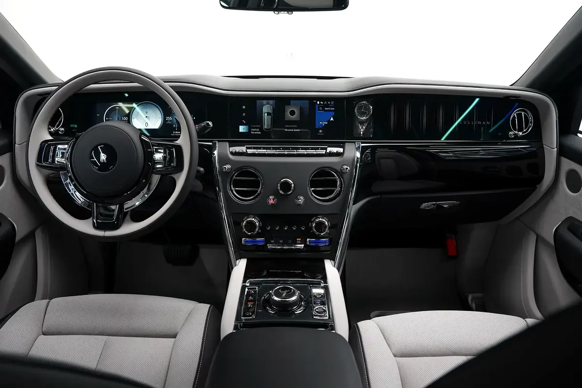 Rolls-Royce Cullinan 6.8 AT 4WD (571 hp) - 11