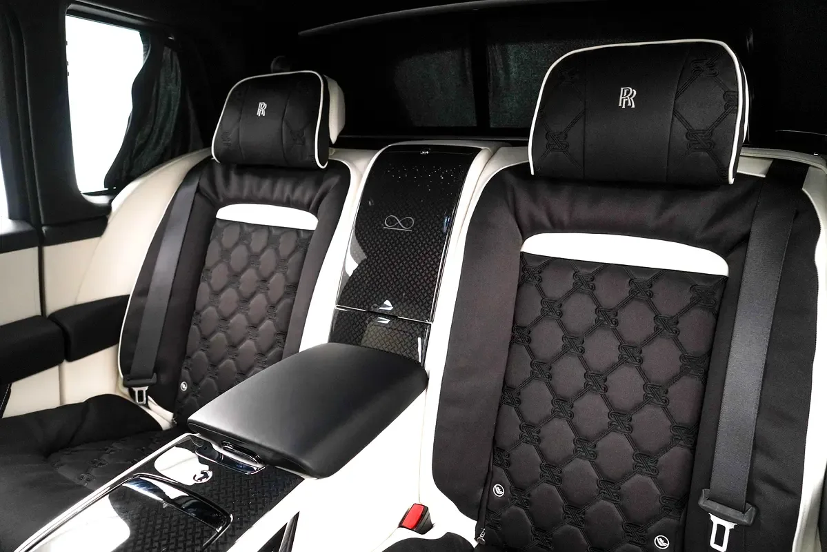 Rolls-Royce Cullinan 6.8 AT 4WD (571 hp) - 11