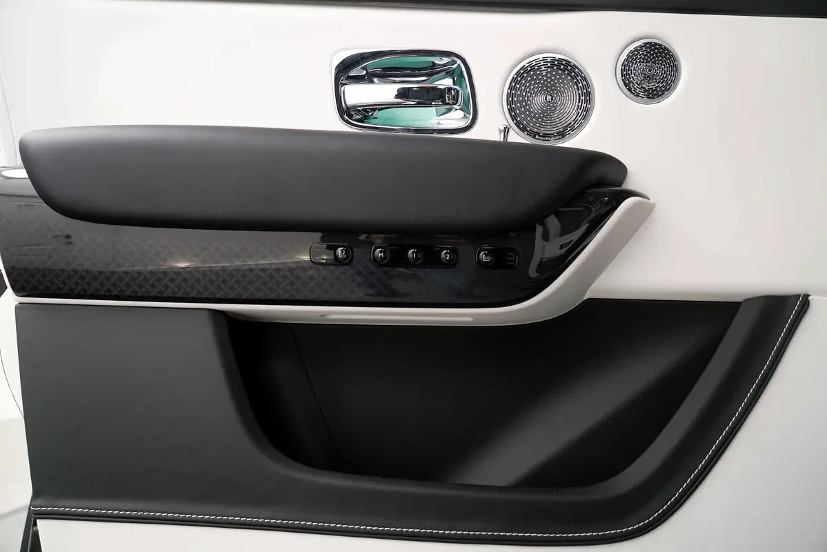 Rolls-Royce Cullinan 6.8 AT 4WD (571 hp) - 19