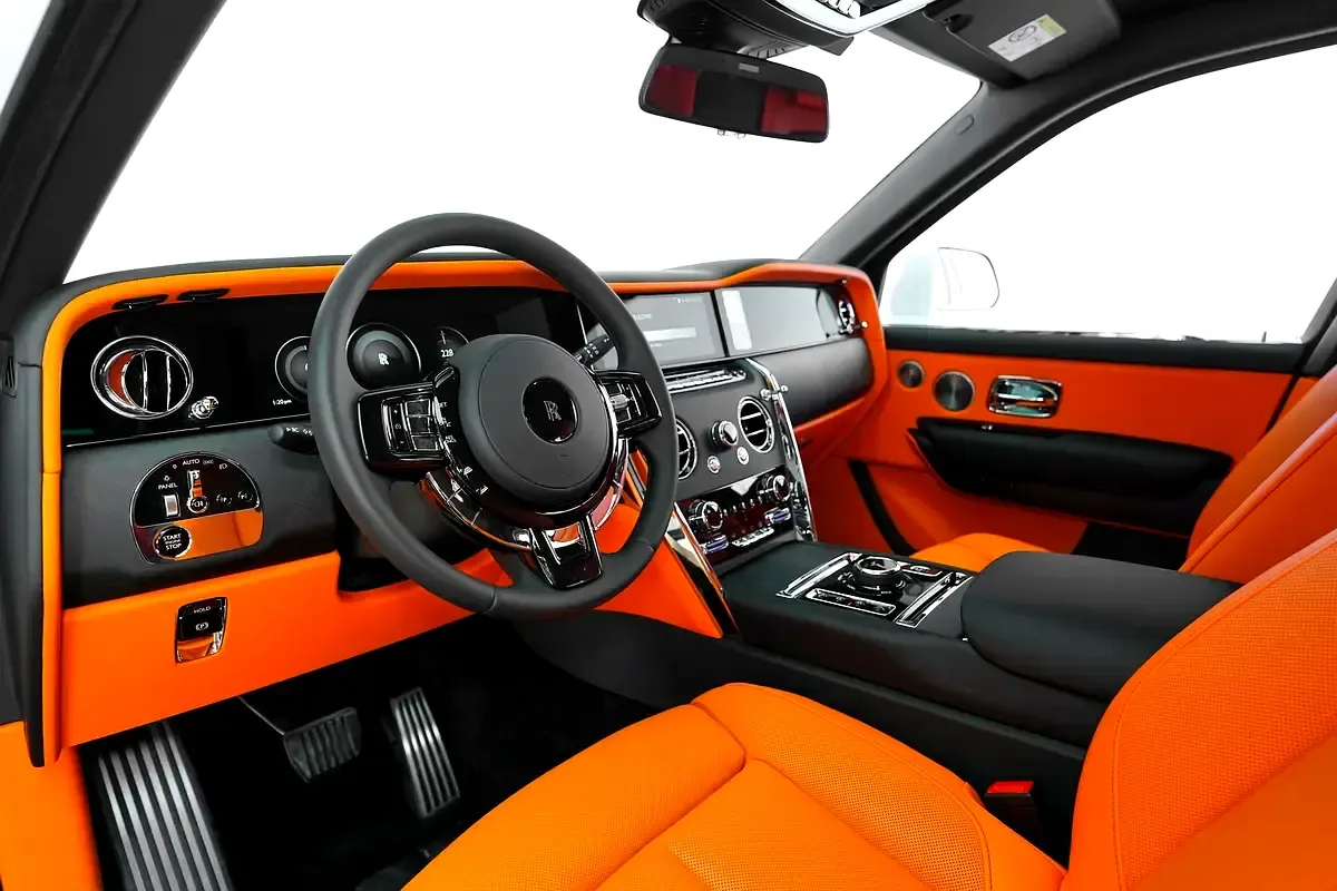 Rolls-Royce Cullinan 6.8 AT 4WD (571 hp) - 6