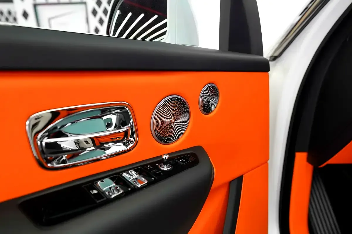 Rolls-Royce Cullinan 6.8 AT 4WD (571 hp) - 11