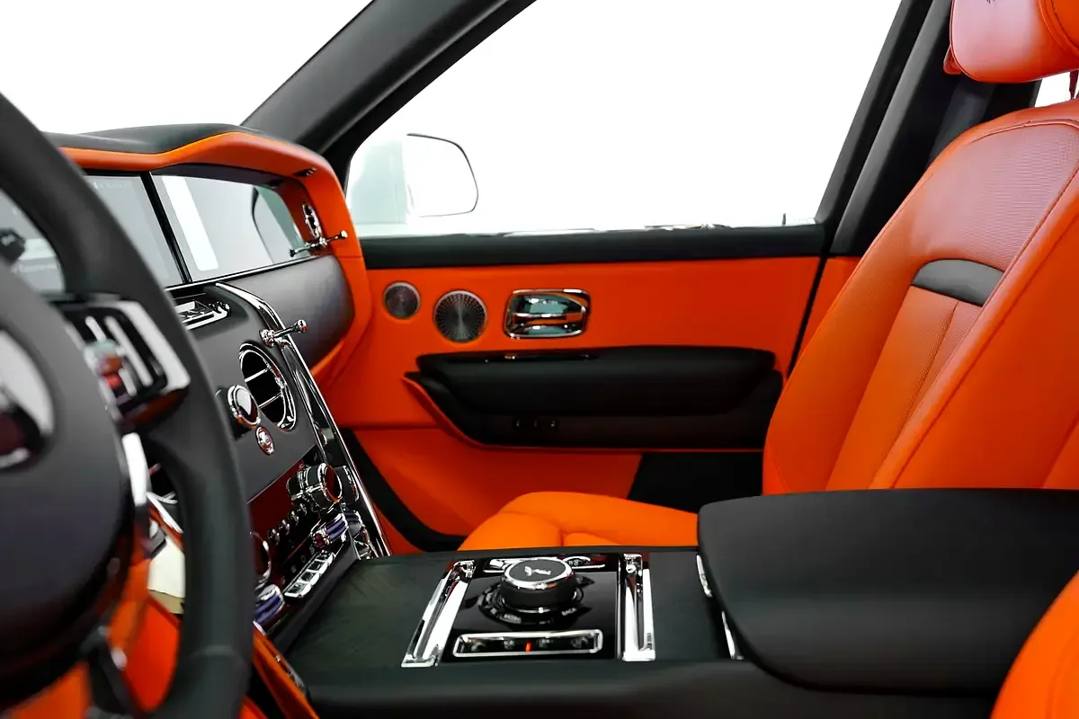 Rolls-Royce Cullinan 6.8 AT 4WD (571 hp) - 12