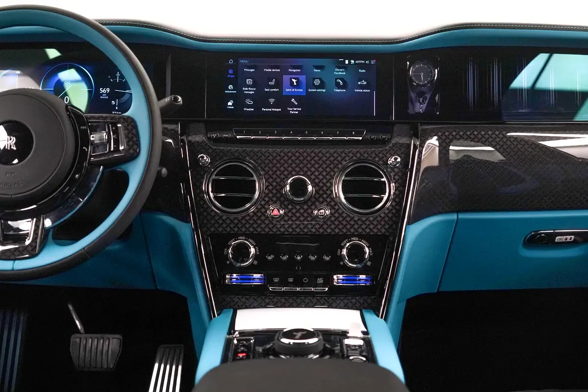 Rolls-Royce Cullinan 6.8 AT 4WD (571 hp) - 11
