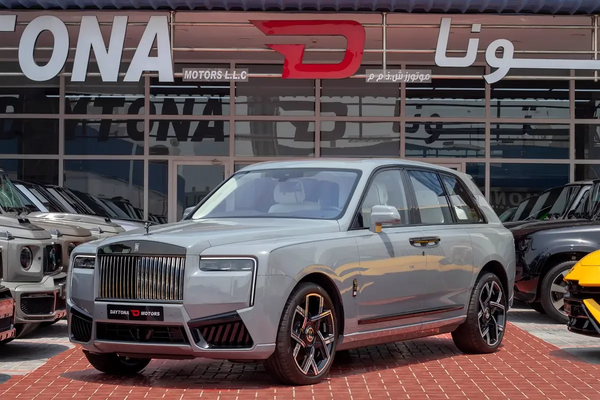 Rolls-Royce Cullinan 6.8 AT 4WD (571 حصان) - 3