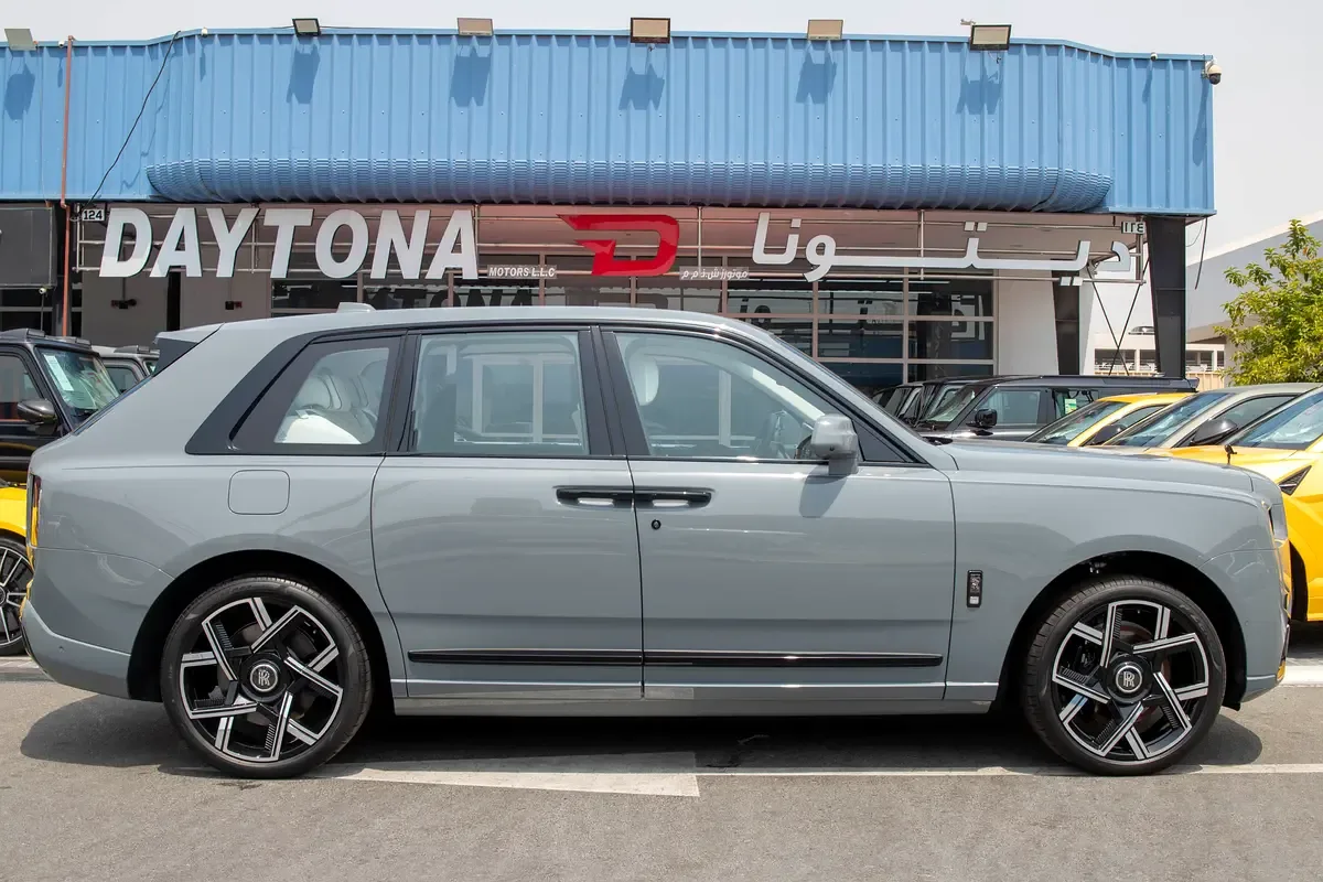 Rolls-Royce Cullinan 6.8 AT 4WD (571 حصان) - 7