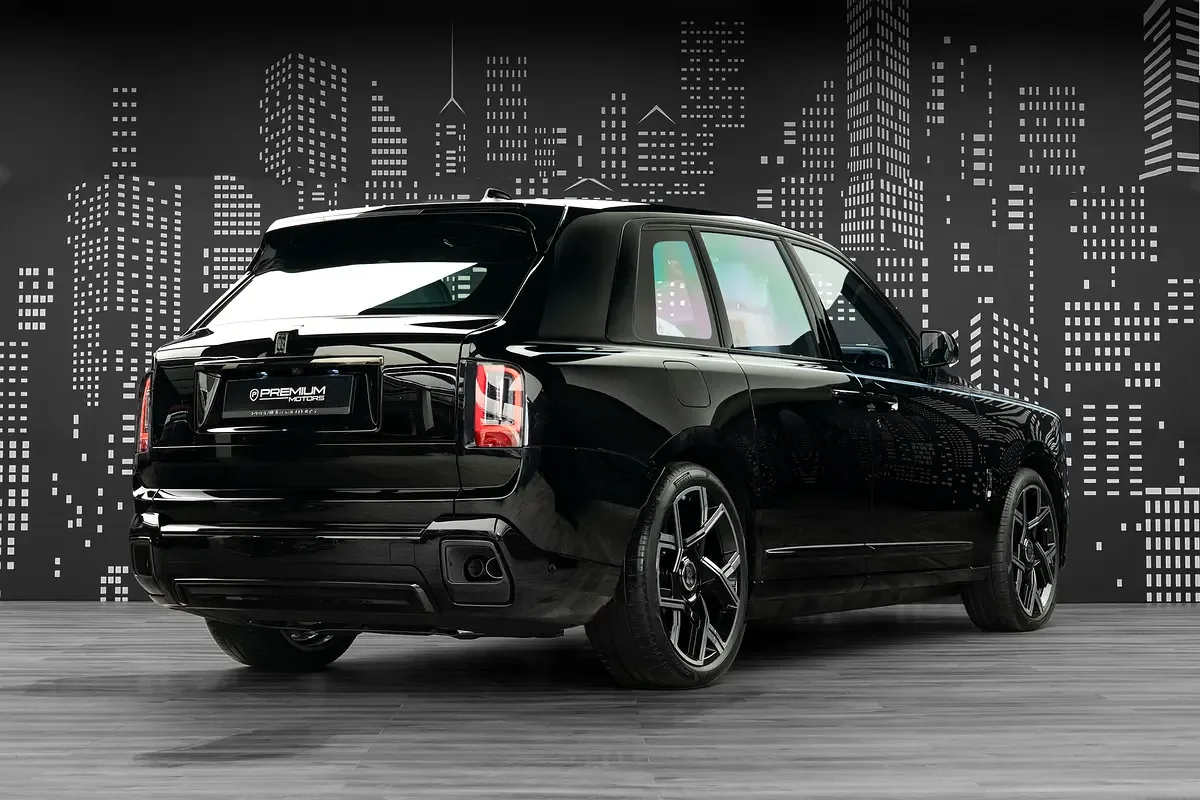Rolls-Royce Cullinan 6.8 AT 4WD (571 hp) - 3