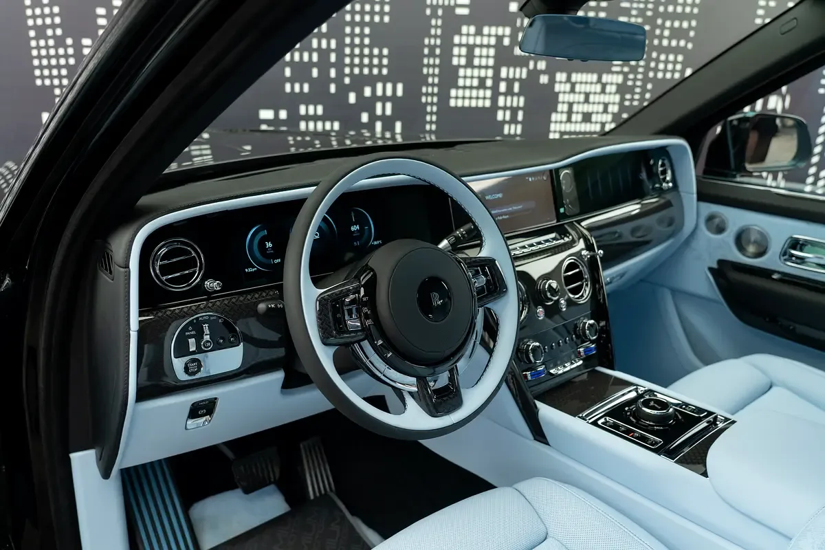 Rolls-Royce Cullinan 6.8 AT 4WD (571 hp) - 10