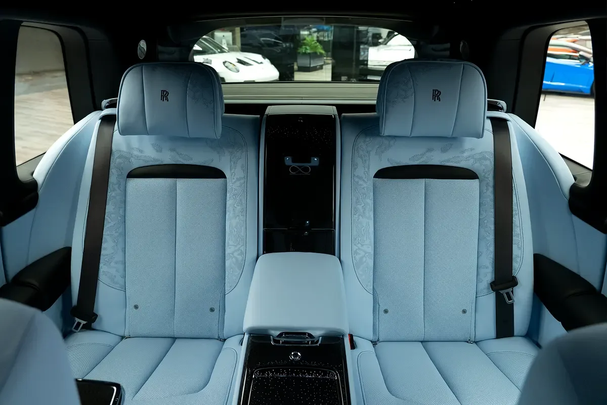 Rolls-Royce Cullinan 6.8 AT 4WD (571 hp) - 15