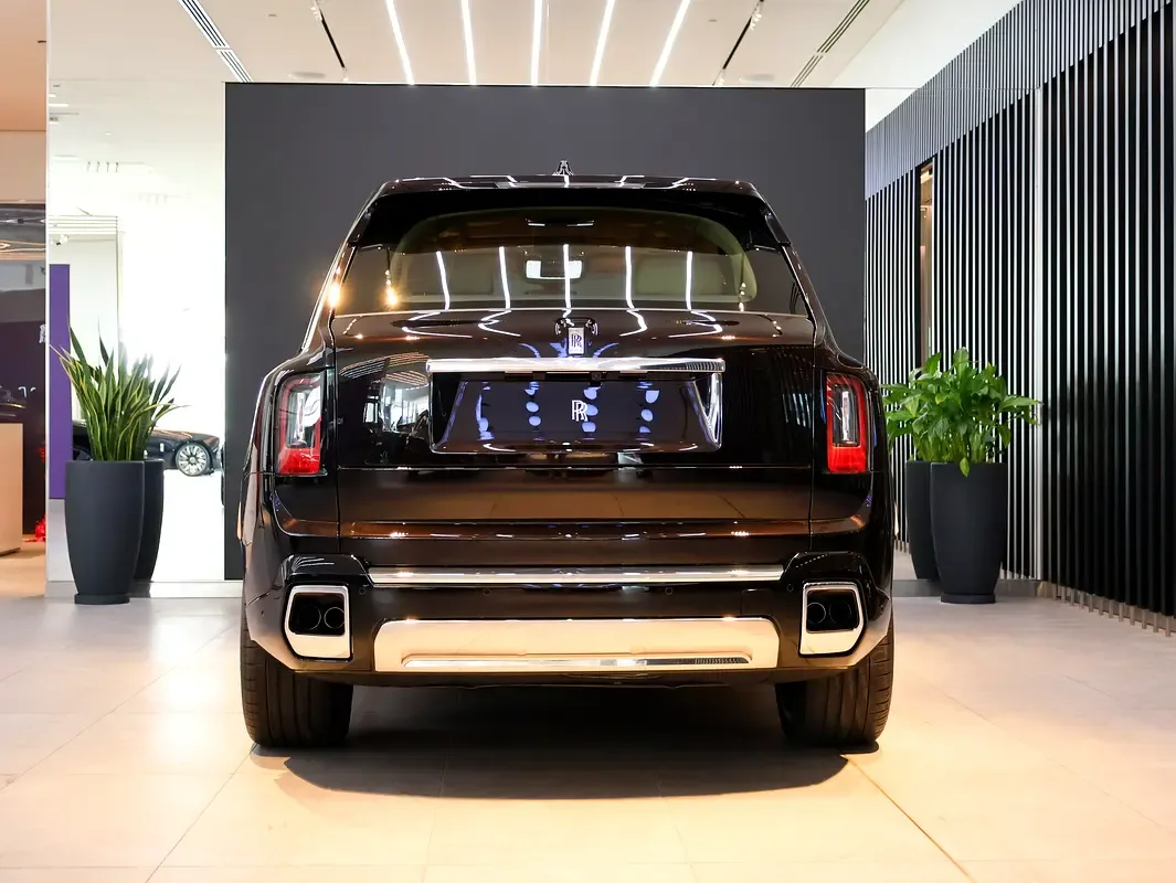 Rolls-Royce Cullinan 6.8 AT 4WD (571 حصان) - 8