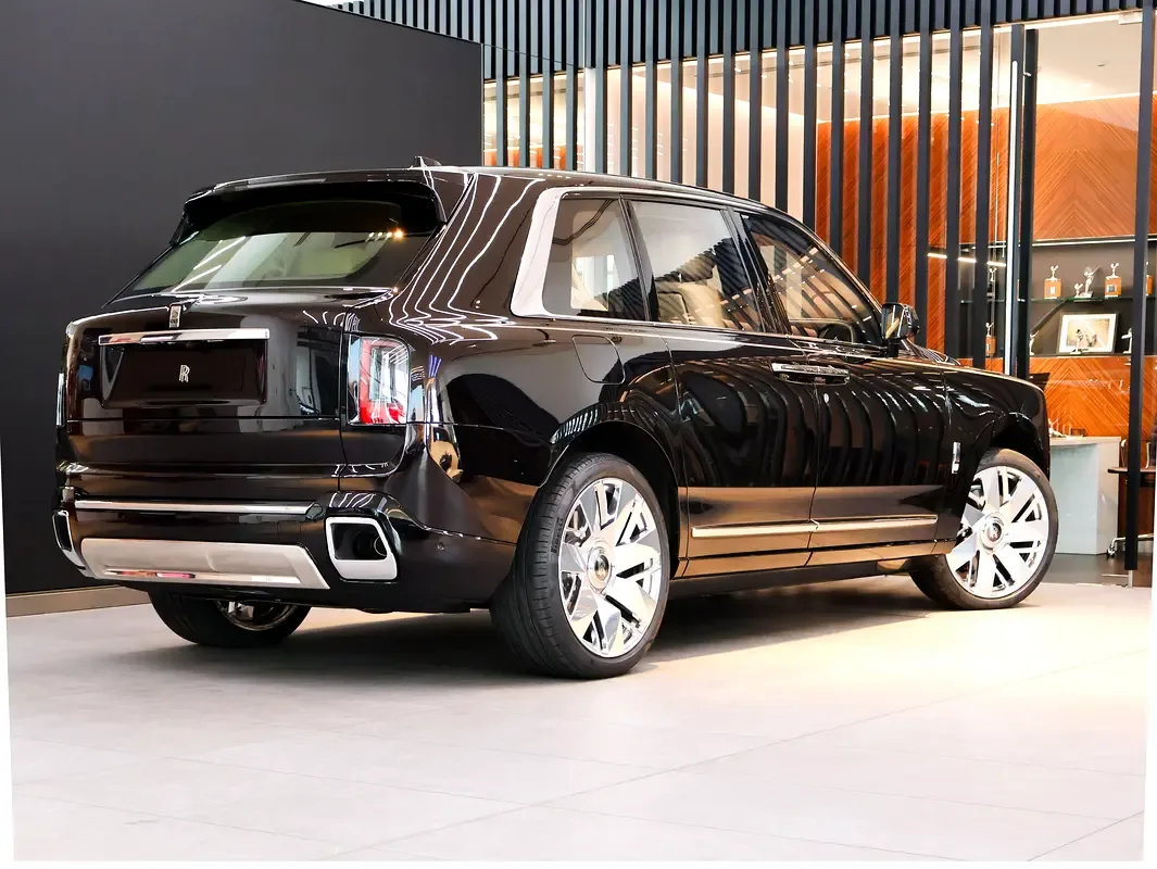 Rolls-Royce Cullinan 6.8 AT 4WD (571 حصان) - 7