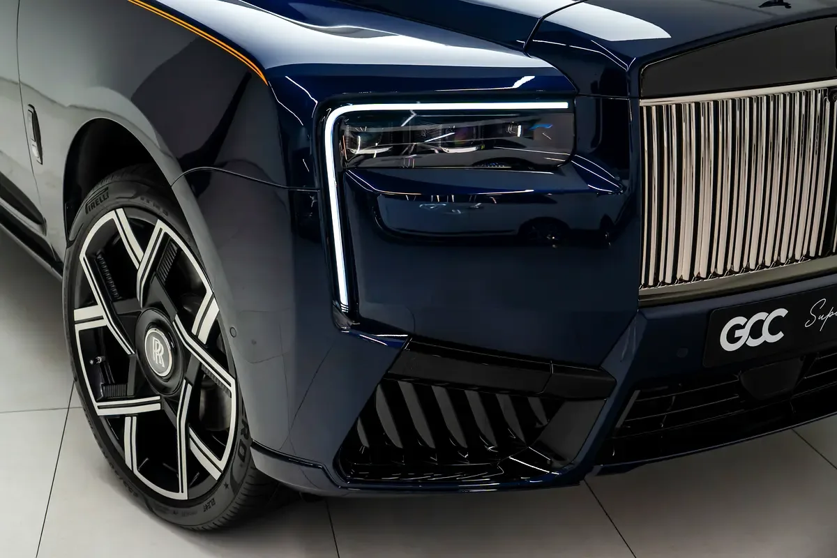 Rolls-Royce Cullinan 6.8 AT 4WD (571 حصان) - 19