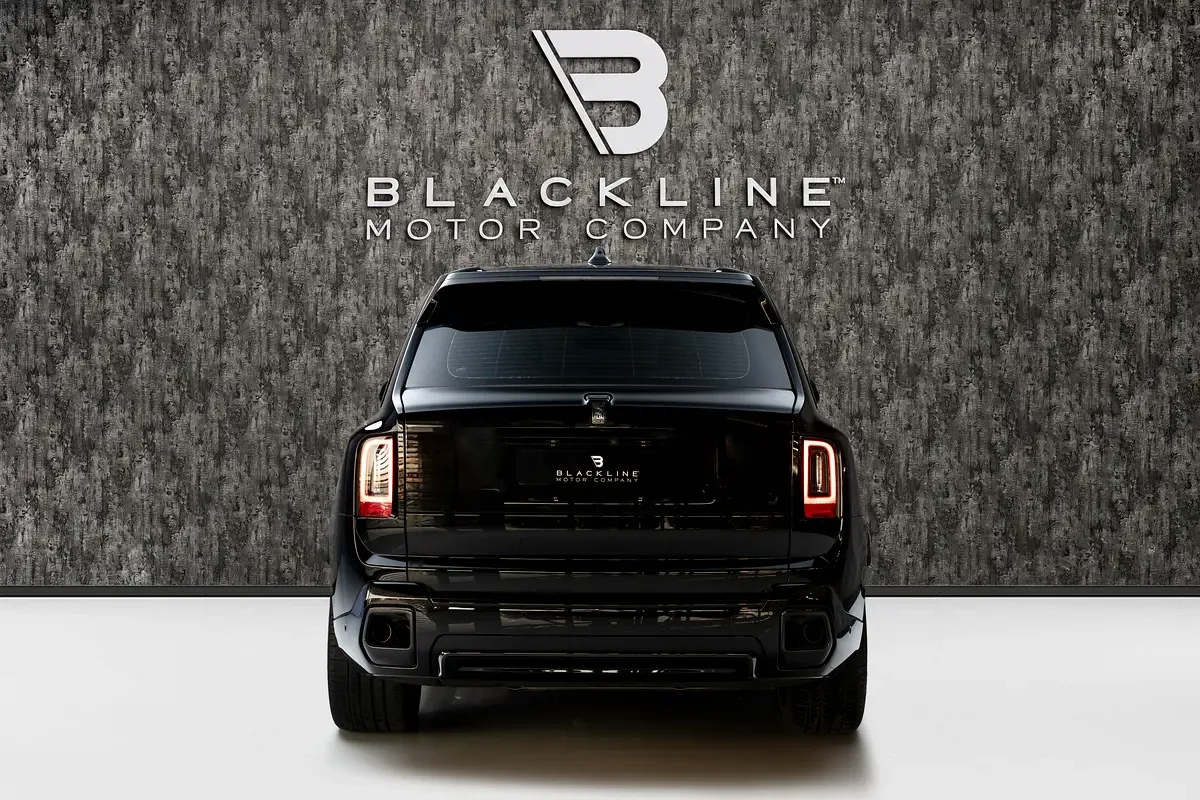 Rolls-Royce Cullinan 6.8 AT 4WD (571 حصان) - 3