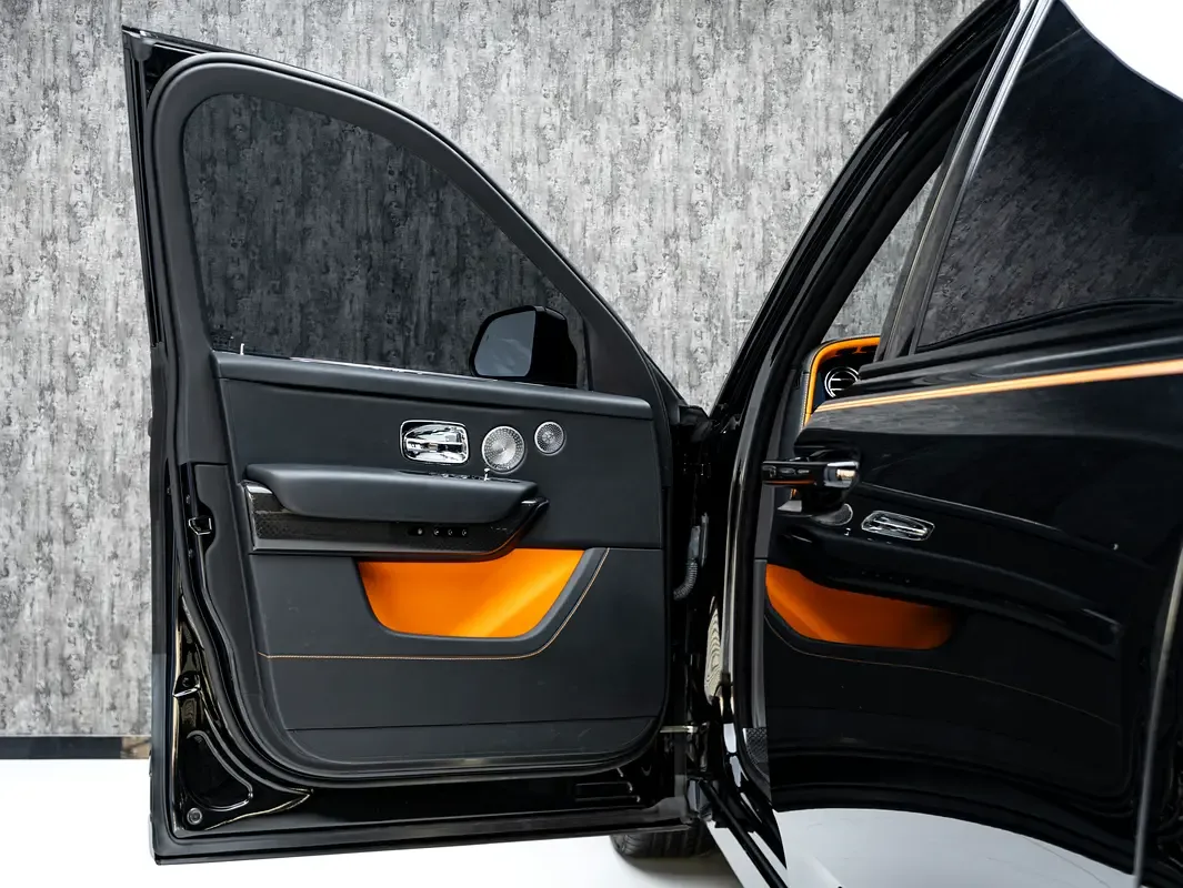 Rolls-Royce Cullinan 6.8 AT 4WD (571 حصان) - 7