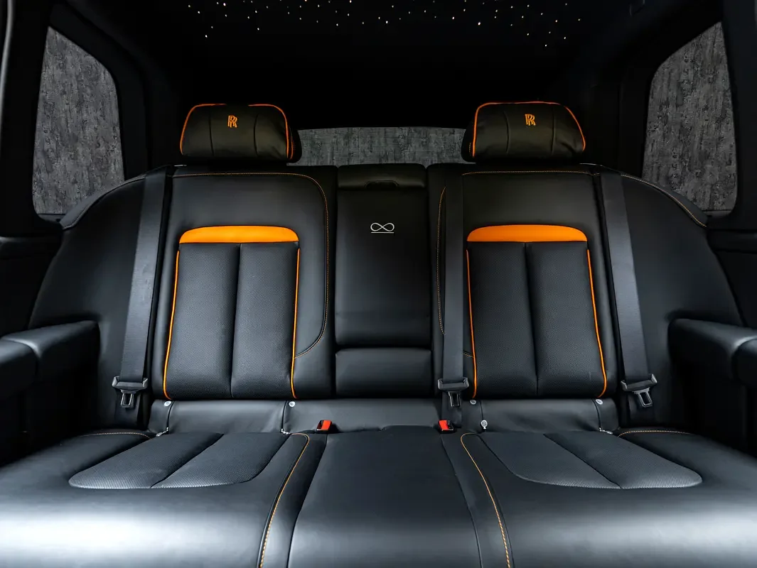 Rolls-Royce Cullinan 6.8 AT 4WD (571 حصان) - 18