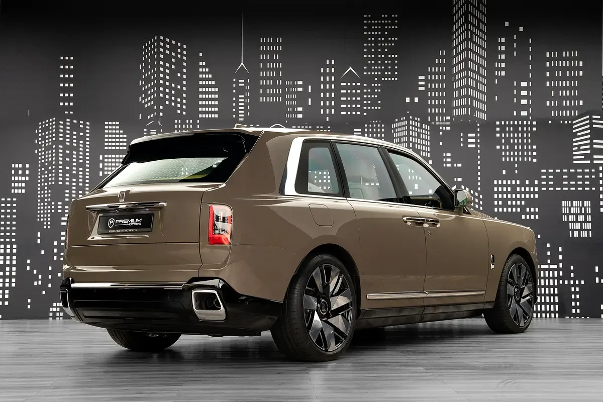 Rolls-Royce Cullinan 6.8 AT 4WD (571 hp) - 3