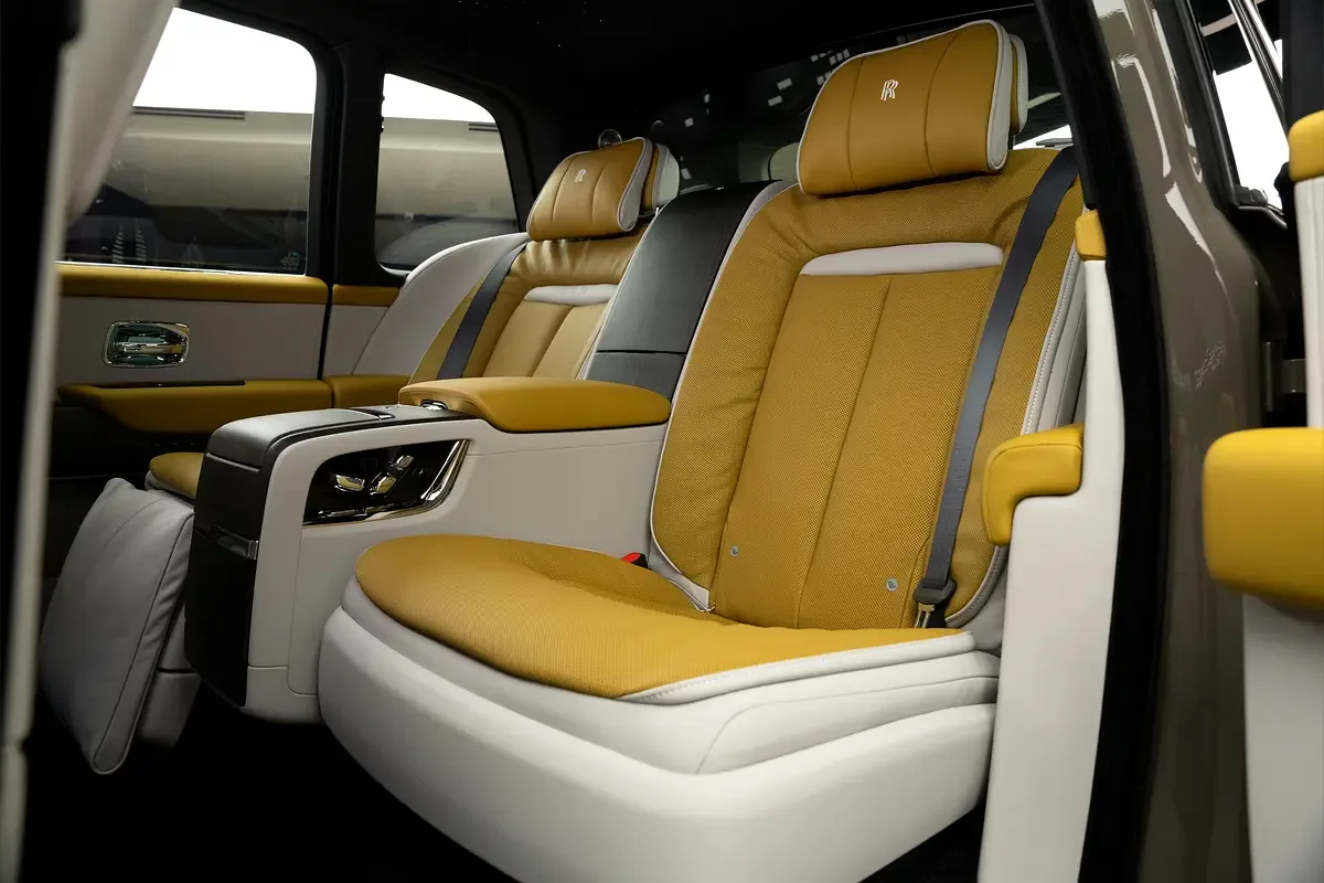 Rolls-Royce Cullinan 6.8 AT 4WD (571 hp) - 13