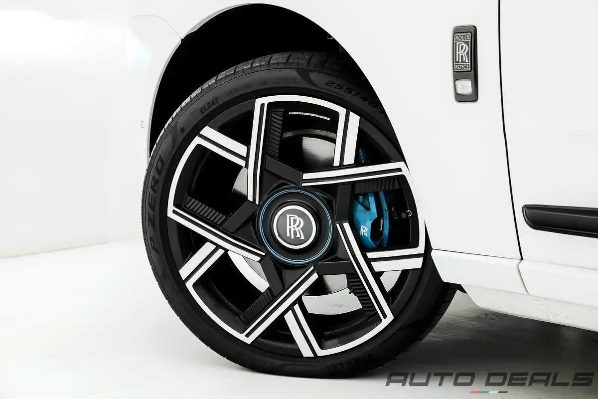Rolls-Royce Cullinan 6.8 AT 4WD (600 حصان) - 10