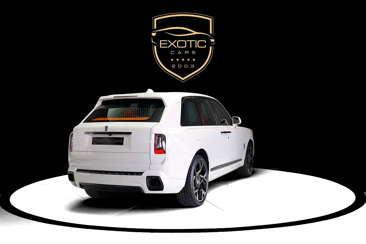 Rolls-Royce Cullinan 6.8 AT 4WD (600 حصان) - 4