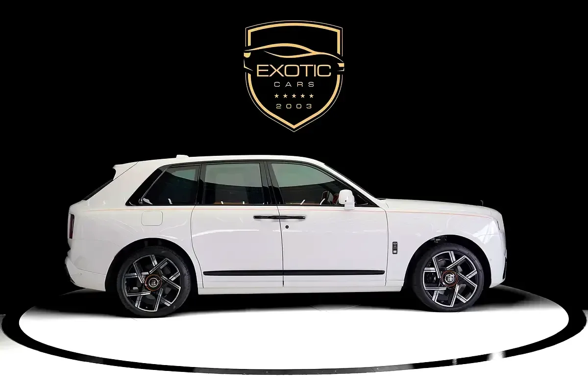 Rolls-Royce Cullinan 6.8 AT 4WD (600 حصان) - 3