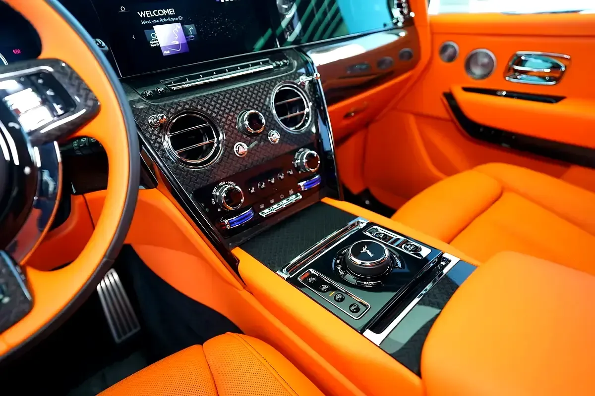 Rolls-Royce Cullinan 6.8 AT 4WD (600 حصان) - 10