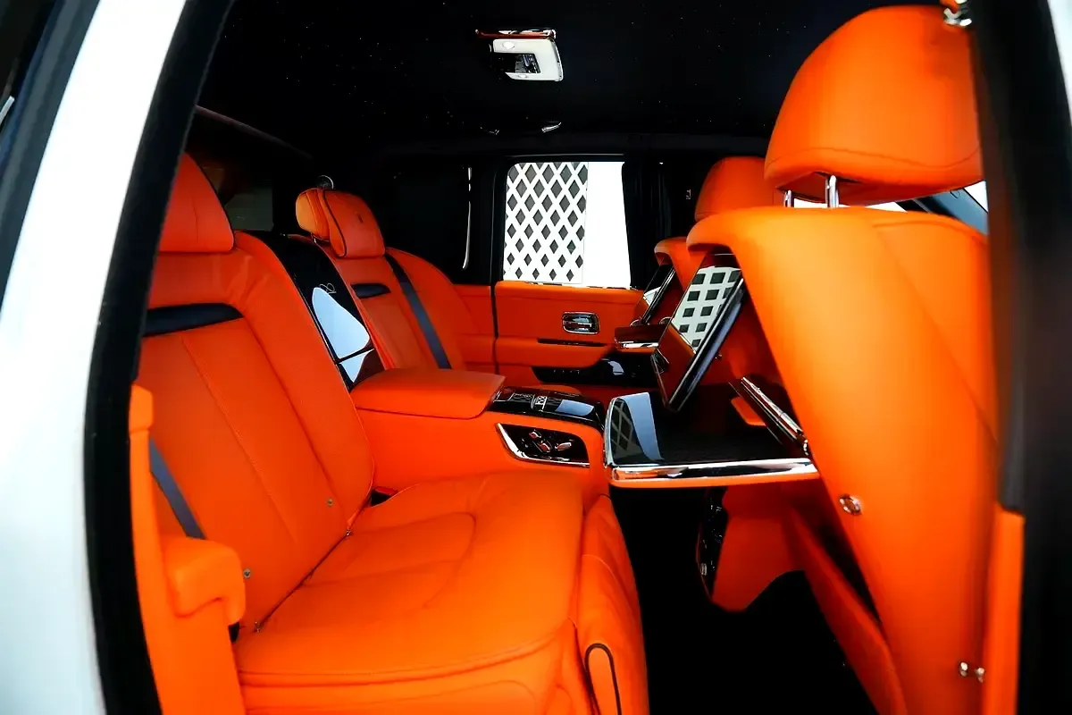 Rolls-Royce Cullinan 6.8 AT 4WD (600 حصان) - 15