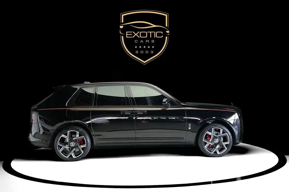 Rolls-Royce Cullinan 6.8 AT 4WD (600 حصان) - 3