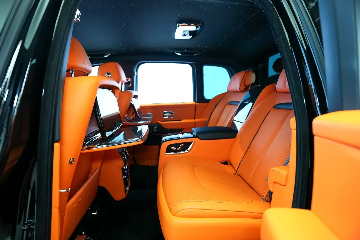 Rolls-Royce Cullinan 6.8 AT 4WD (600 حصان) - 7