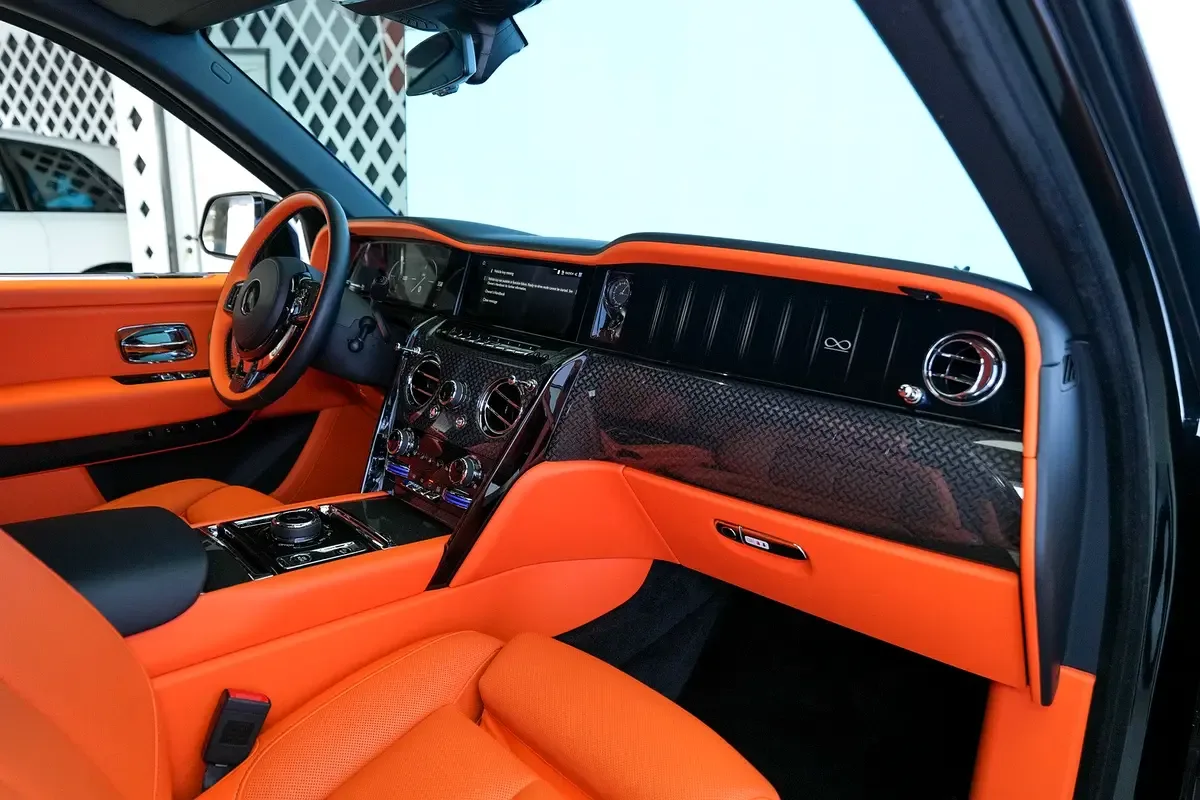 Rolls-Royce Cullinan 6.8 AT 4WD (600 حصان) - 11