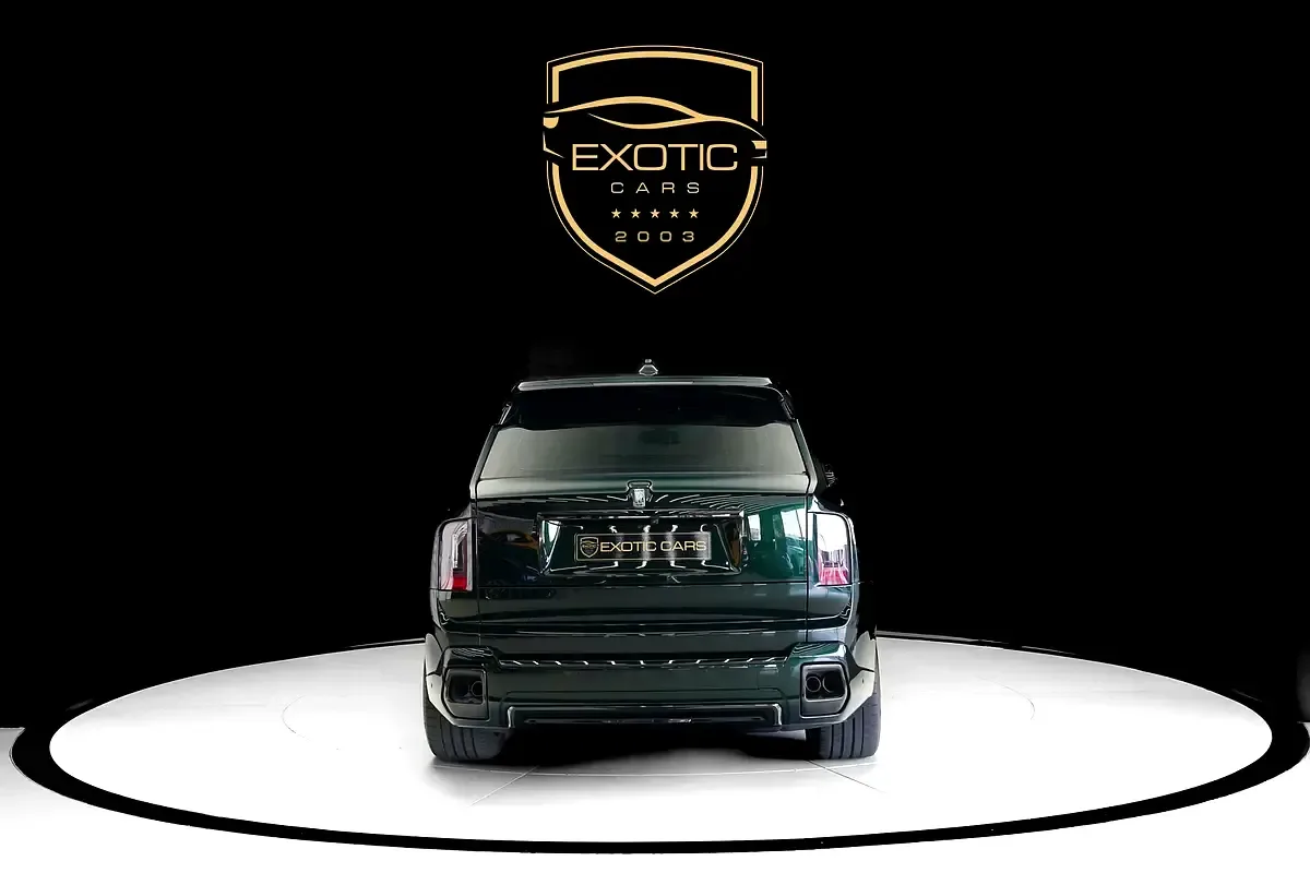 Rolls-Royce Cullinan 6.8 AT 4WD (600 حصان) - 2