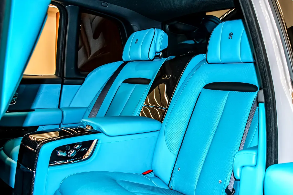 Rolls-Royce Cullinan 6.8 AT 4WD (600 hp) - 18