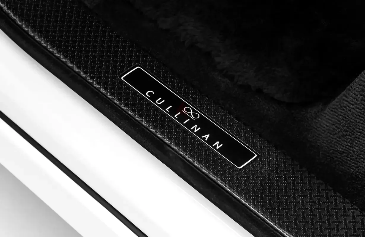 Rolls-Royce Cullinan 6.8 AT 4WD (600 hp) - 15