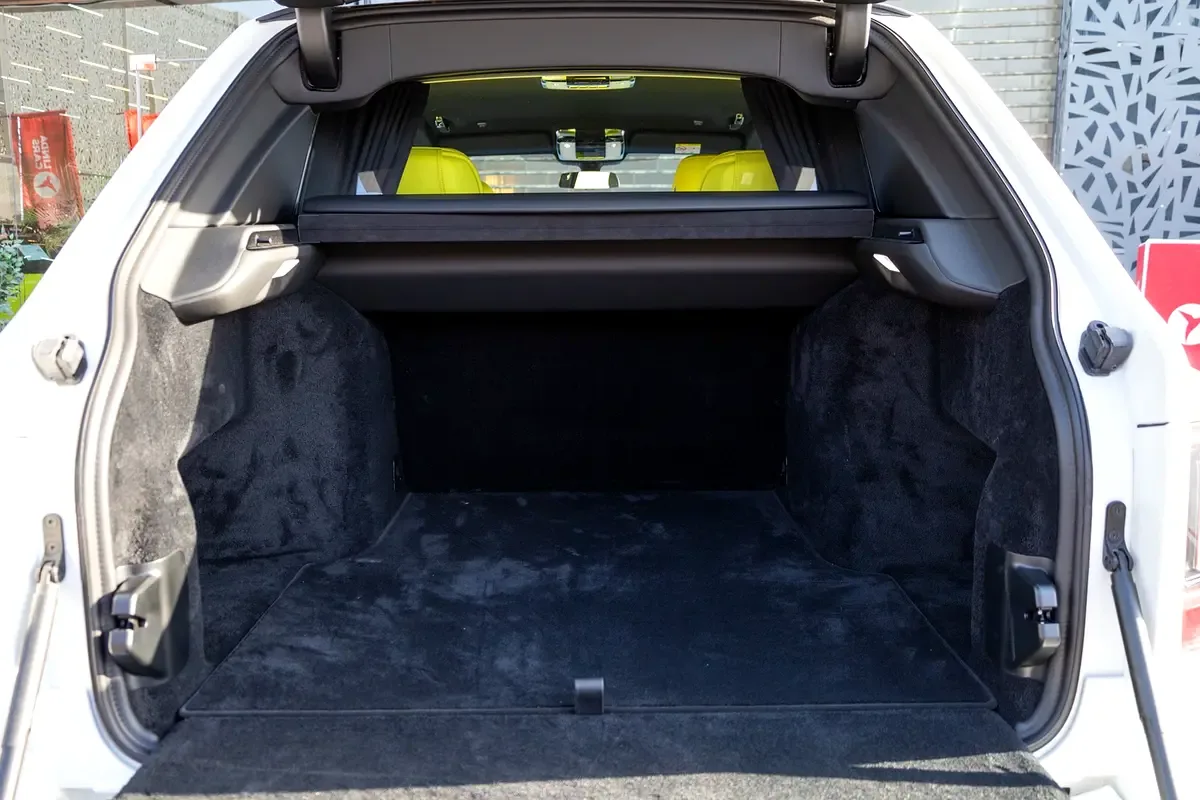 Rolls-Royce Cullinan 6.8 AT 4WD (600 حصان) - 9