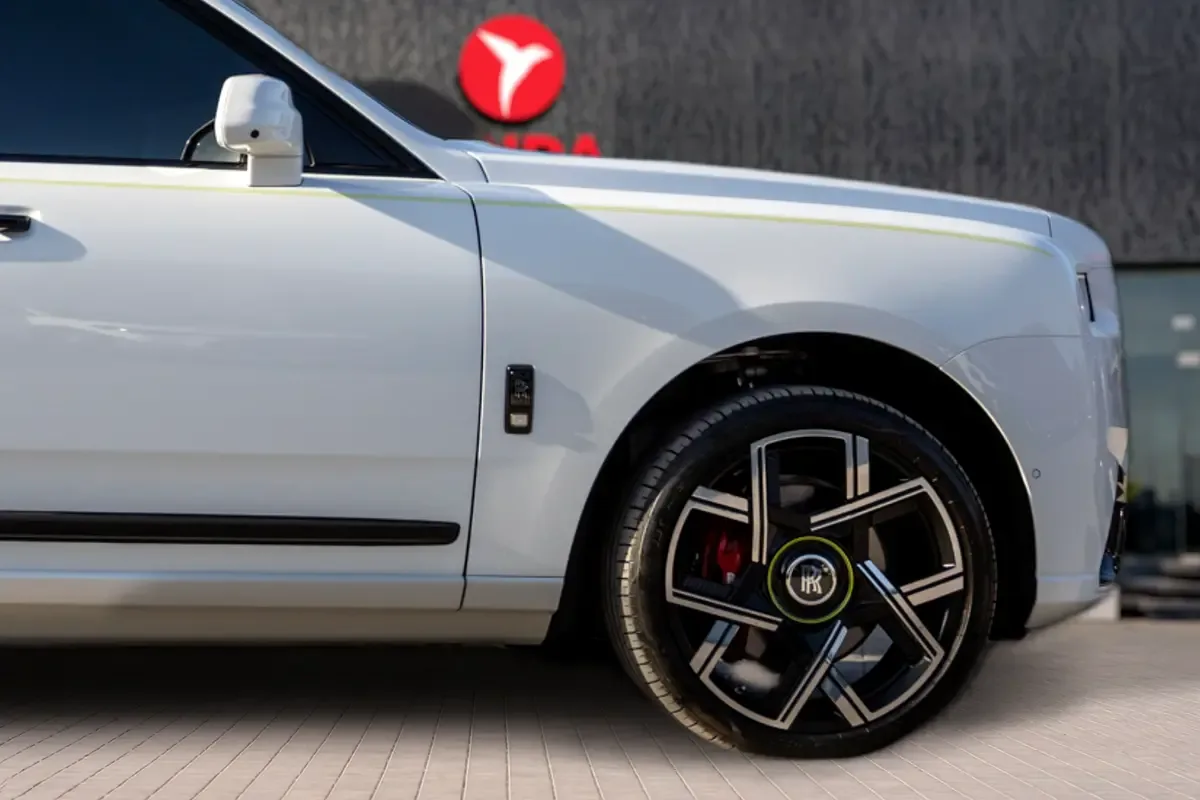 Rolls-Royce Cullinan 6.8 AT 4WD (600 حصان) - 8