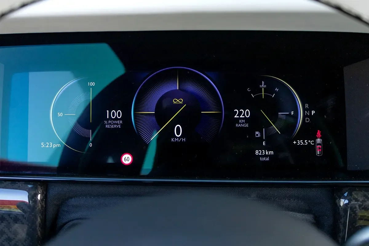 Rolls-Royce Cullinan 6.8 AT 4WD (600 حصان) - 16