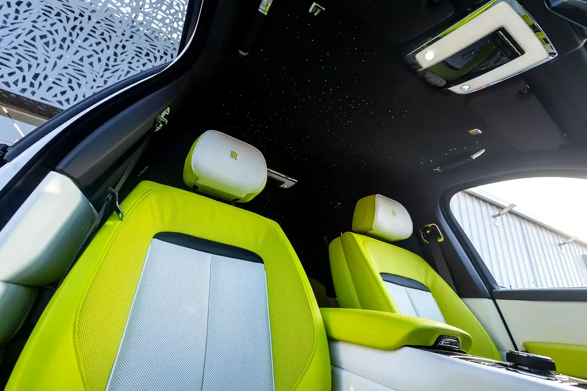 Rolls-Royce Cullinan 6.8 AT 4WD (600 حصان) - 19