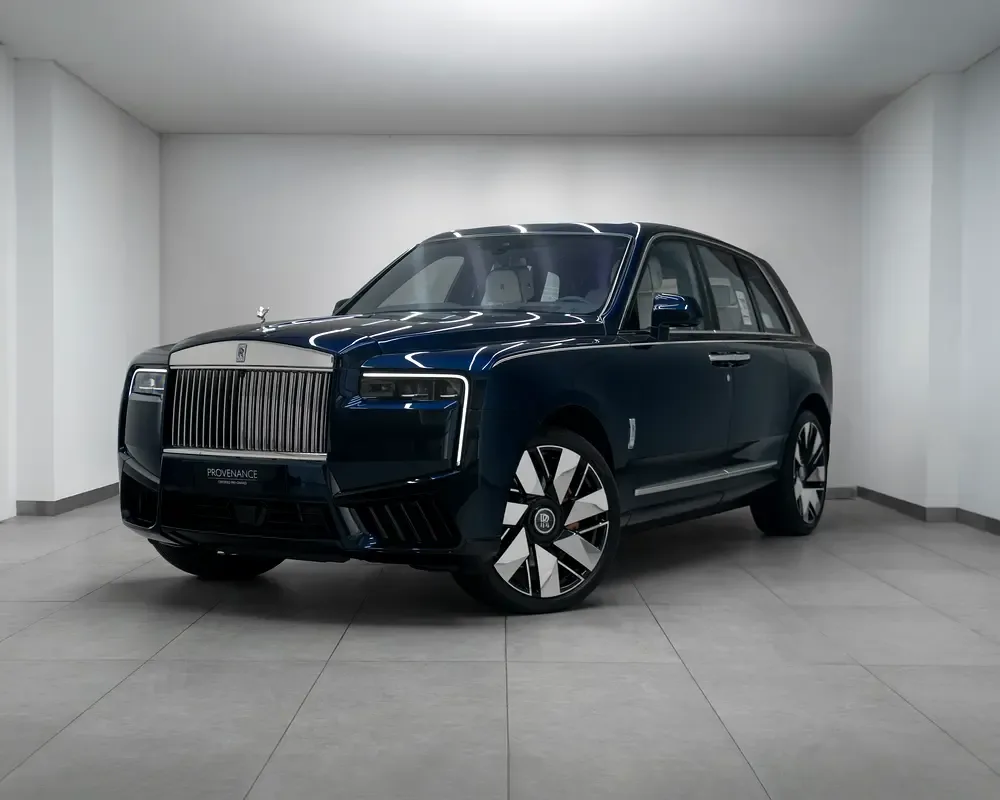 Rolls-Royce Cullinan 6.8 AT 4WD (600 hp)