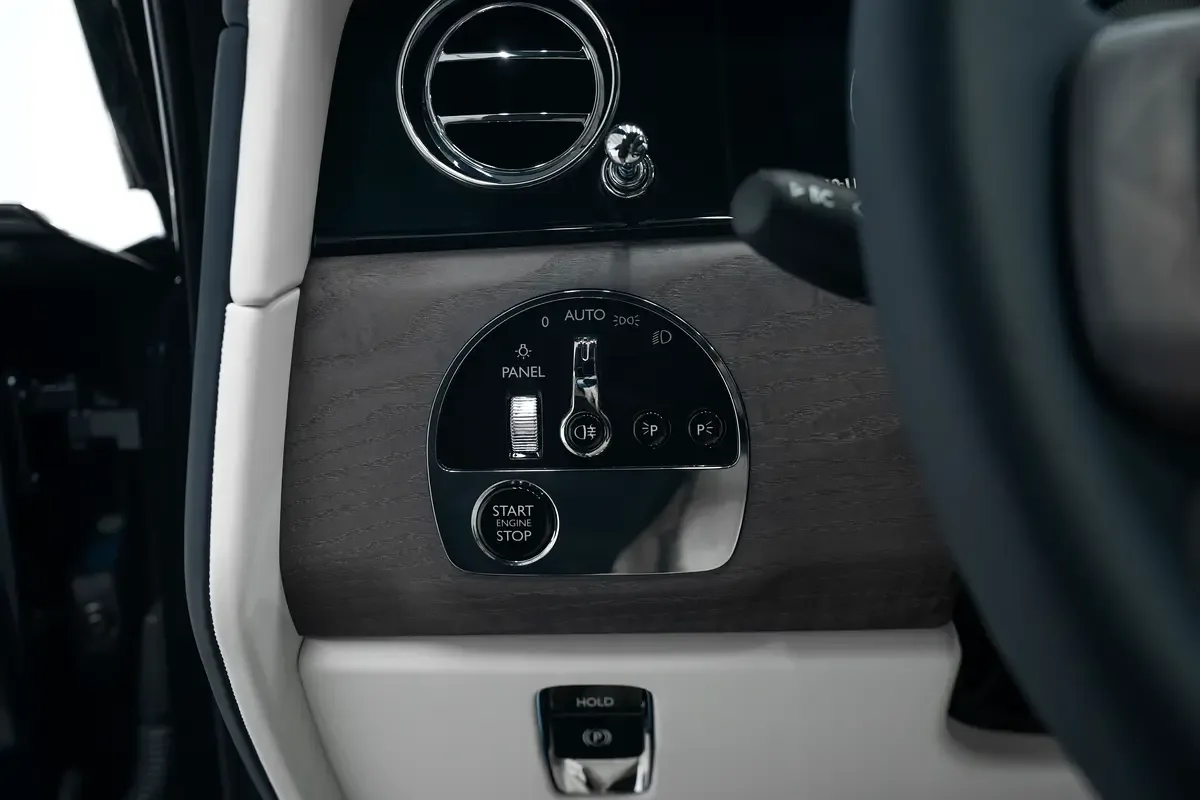Rolls-Royce Cullinan 6.8 AT 4WD (600 hp) - 10