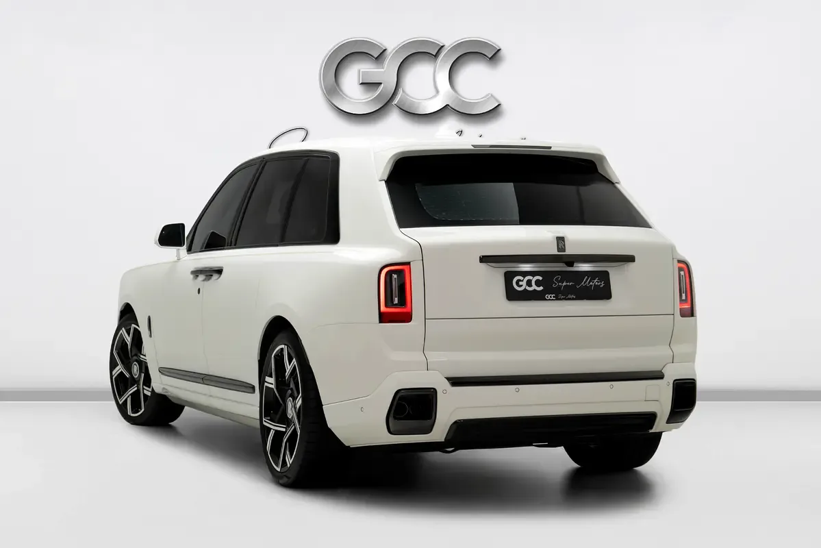 Rolls-Royce Cullinan 6.8 AT 4WD (600 حصان) - 2
