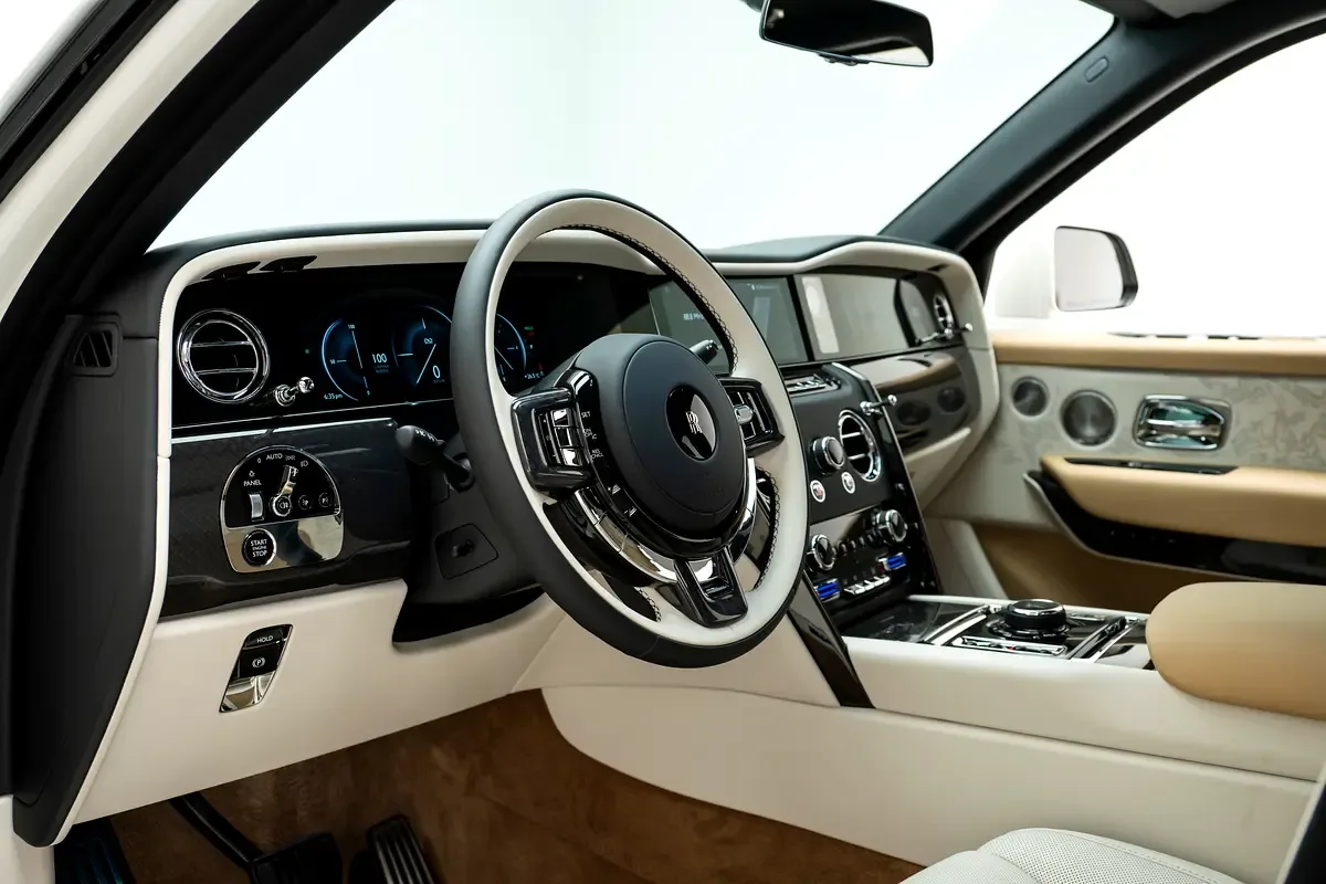 Rolls-Royce Cullinan 6.8 AT 4WD (600 حصان) - 11
