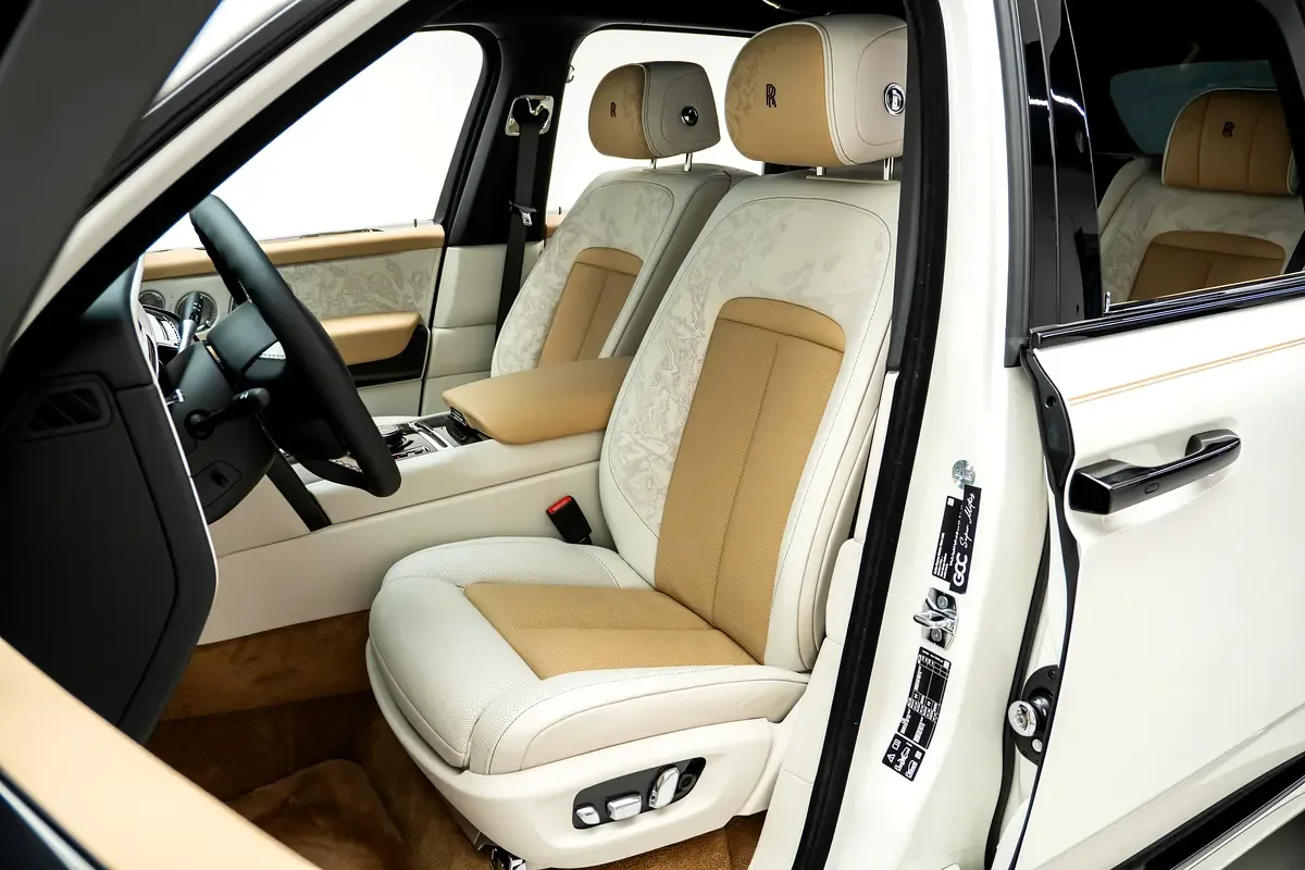 Rolls-Royce Cullinan 6.8 AT 4WD (600 حصان) - 13